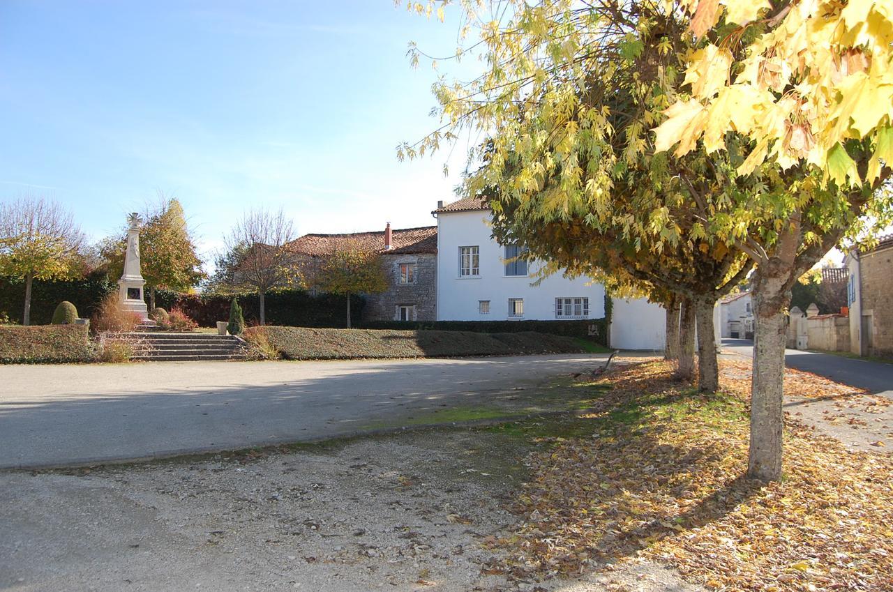 La Belle Lavande, Chambre D Hote Chenommet 外观 照片